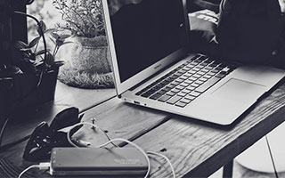 米兰体育报官网-竞技数据分析：精准战术制定时代到来，竞技战术的意义及训练方法