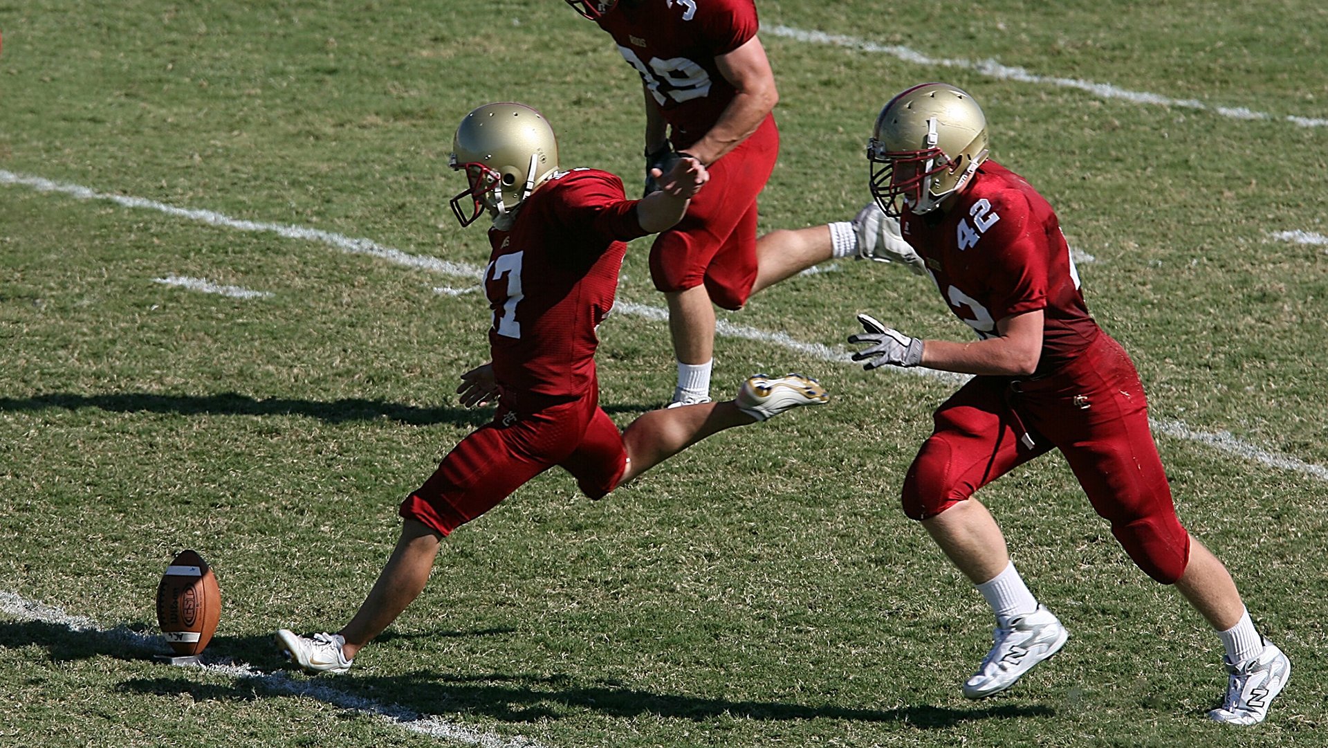 中国足球裁判员国际交流项目正式启动，提升判罚全球水平，国家足球裁判员